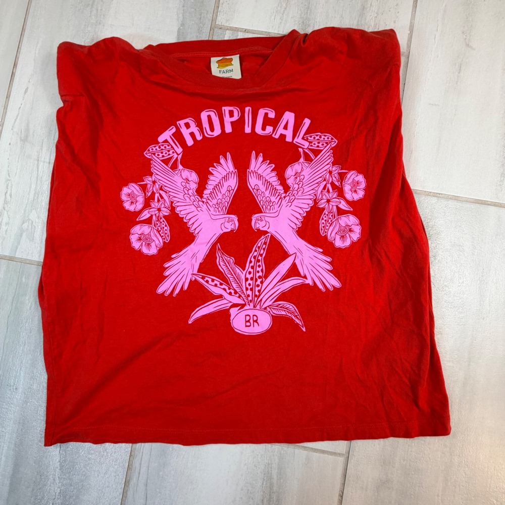 Farm Rio Red Tropical Macaw Parrot Graphic Tee Shirt Womens Medium Pink Print